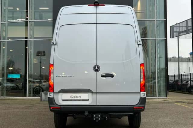 Mercedes-Benz eSprinter (2026) thumbnail 3