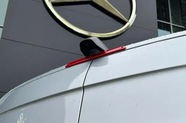 Mercedes-Benz eSprinter (2026) thumbnail 6