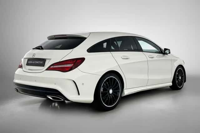 Mercedes-Benz CLA-Klasse (2016) thumbnail 2