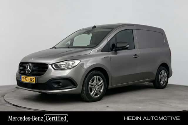 Mercedes-Benz eCitan (2025) thumbnail 1
