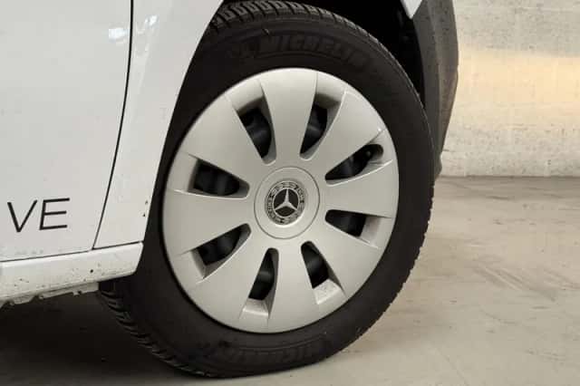 Mercedes-Benz eCitan (2025) thumbnail 4
