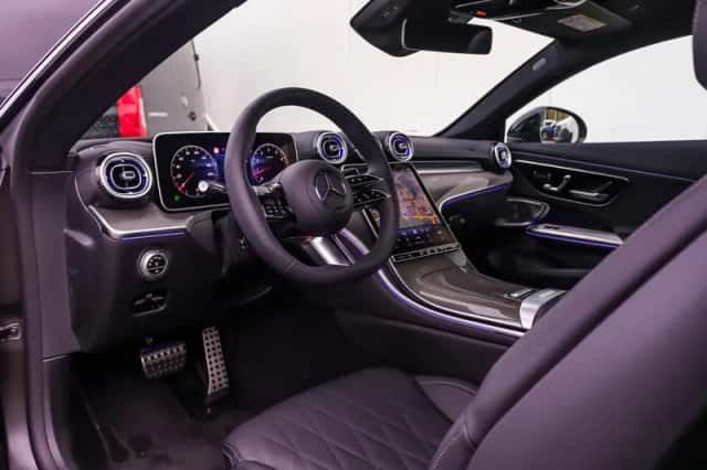 Mercedes-Benz CLE (2025) thumbnail 3
