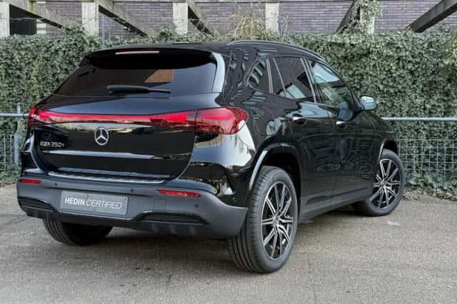 Mercedes-Benz EQA (2026) thumbnail 2