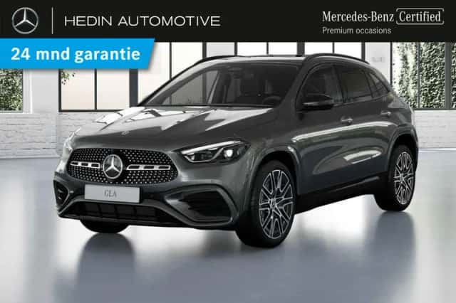 Mercedes-Benz GLA (2026) thumbnail 1