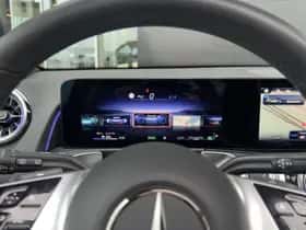 Mercedes-Benz EQB (2025) thumbnail 15