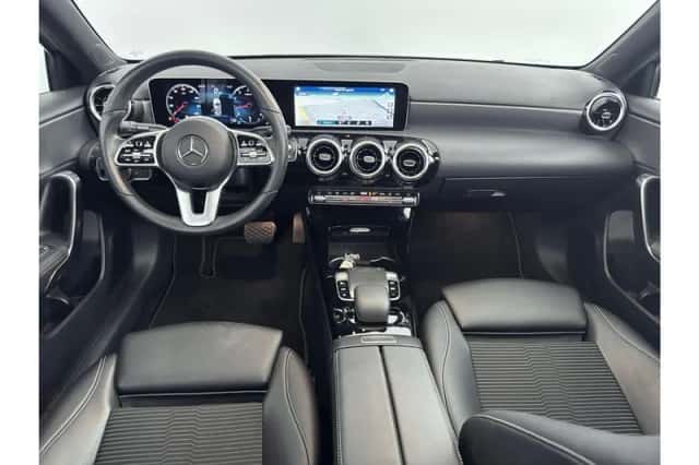 Mercedes-Benz A-Klasse (2018) thumbnail 3