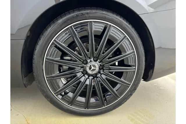 Mercedes-Benz CLE (2025) thumbnail 5