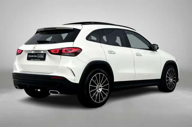 Mercedes-Benz GLA (2020) thumbnail 2