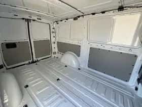 Mercedes-Benz Vito (2026) thumbnail 7