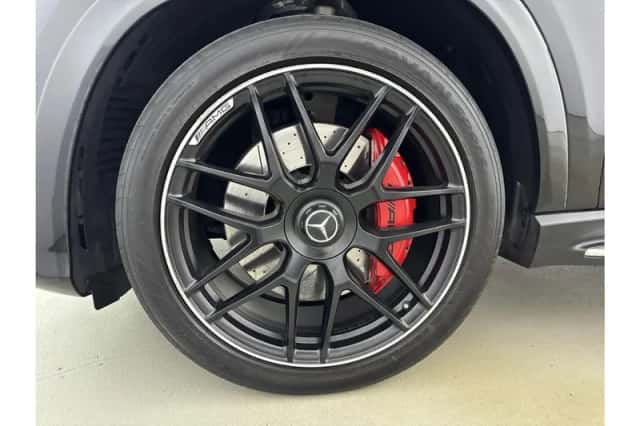 Mercedes-Benz GLE (2021) thumbnail 4
