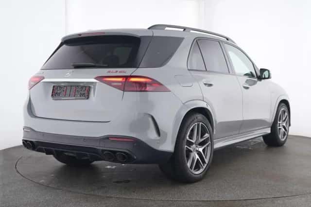 Mercedes-Benz GLE (2025) thumbnail 2