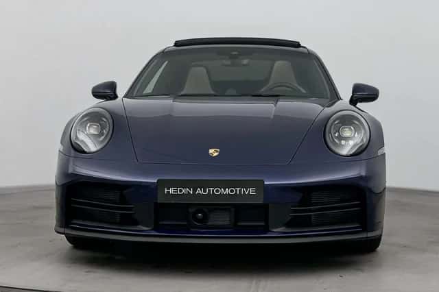 Porsche 911 (2025) thumbnail 5