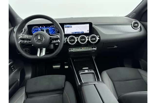 Mercedes-Benz EQA (2025) thumbnail 3