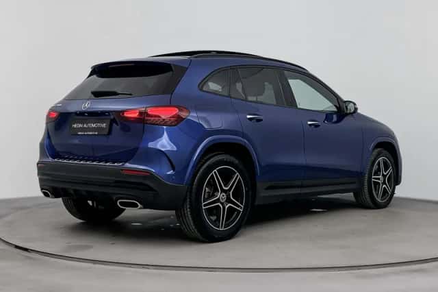 Mercedes-Benz GLA (2024) thumbnail 2