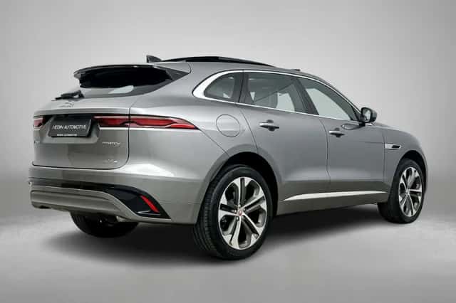 Jaguar F-Pace (2022) thumbnail 2