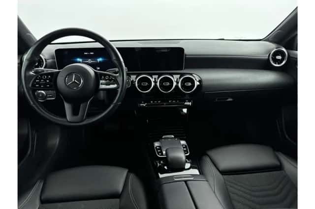Mercedes-Benz A-Klasse (2019) thumbnail 3