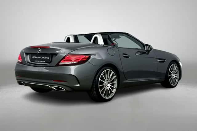 Mercedes-Benz SLC-Klasse (2016) thumbnail 2