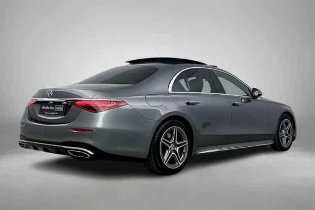Mercedes-Benz S-Klasse (2024) thumbnail 2