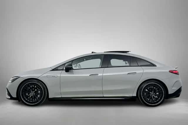 Mercedes-Benz EQE (2023) thumbnail 4