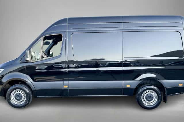 Mercedes-Benz Sprinter (2024) thumbnail 4