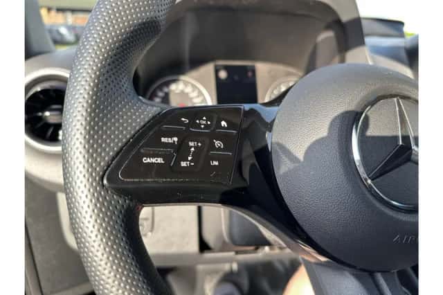 Mercedes-Benz Sprinter (2024) thumbnail 6