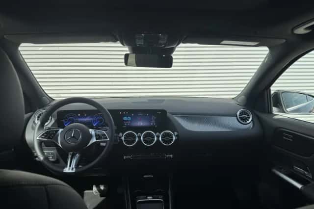 Mercedes-Benz EQA (2026) thumbnail 3