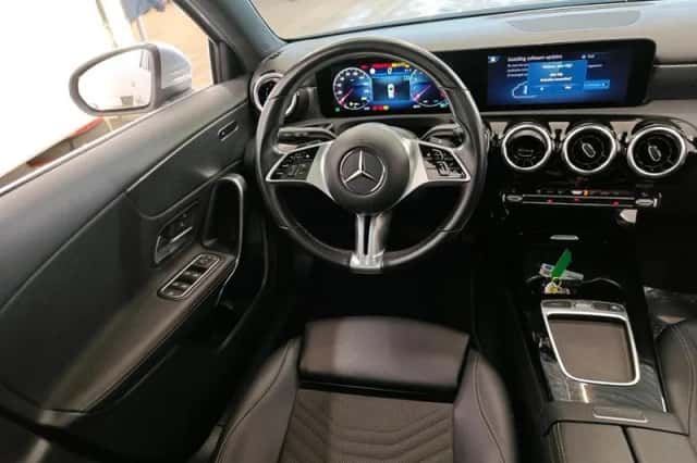 Mercedes-Benz A-Klasse (2023) thumbnail 3