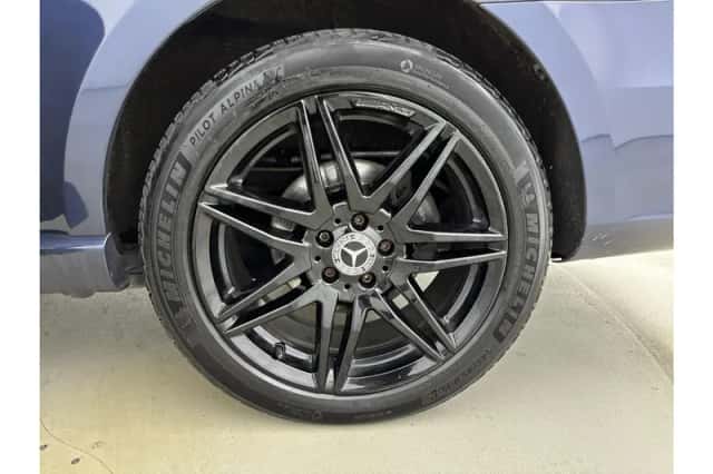 Mercedes-Benz V-Klasse (2023) thumbnail 4
