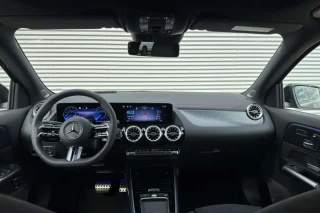 Mercedes-Benz EQA (2026) thumbnail 4