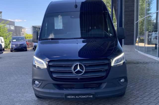 Mercedes-Benz Sprinter (2020) thumbnail 2