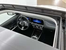 Mercedes-Benz GLA (2024) thumbnail 9