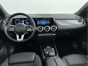 Mercedes-Benz EQA (2021) thumbnail 3