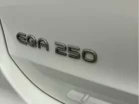 Mercedes-Benz EQA (2021) thumbnail 30