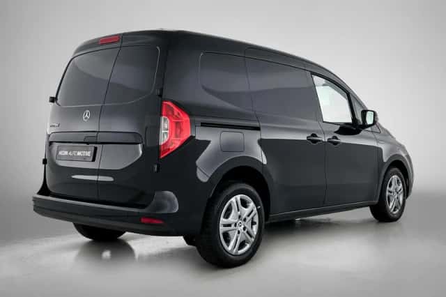 Mercedes-Benz eCitan (2026) thumbnail 5
