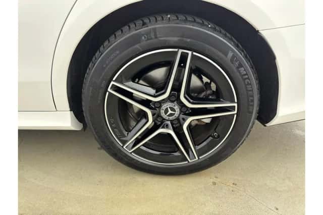 Mercedes-Benz E-Klasse (2023) thumbnail 4