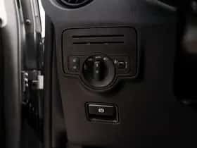 Mercedes-Benz eVito (2025) thumbnail 18