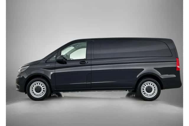 Mercedes-Benz eVito (2025) thumbnail 2
