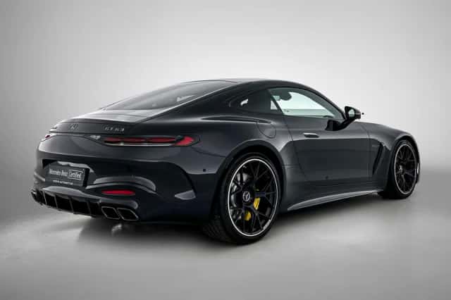Mercedes-AMG GT (2024) thumbnail 4