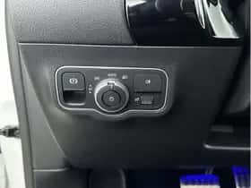 Mercedes-Benz GLA (2024) thumbnail 12