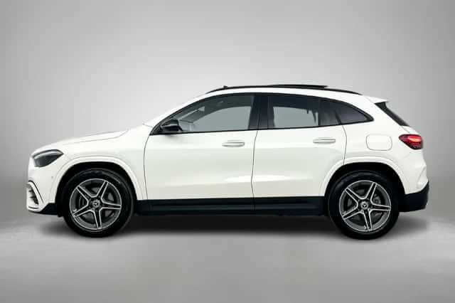 Mercedes-Benz GLA (2024) thumbnail 6
