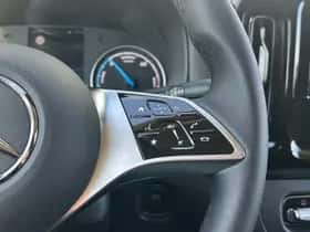 Mercedes-Benz eVito (2025) thumbnail 17
