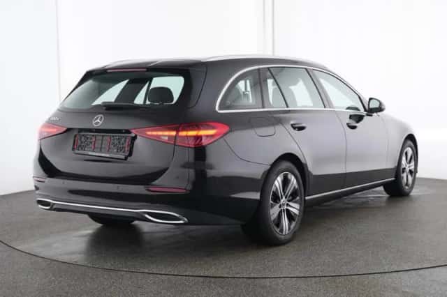 Mercedes-Benz C-Klasse (2025) thumbnail 2