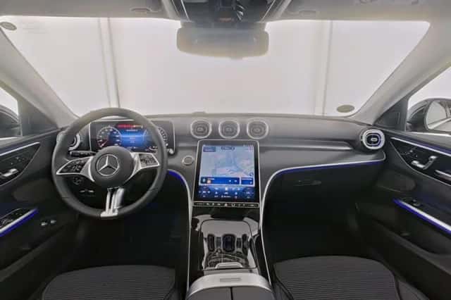 Mercedes-Benz C-Klasse (2025) thumbnail 3