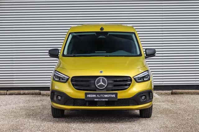 Mercedes-Benz eCitan (2025) thumbnail 6