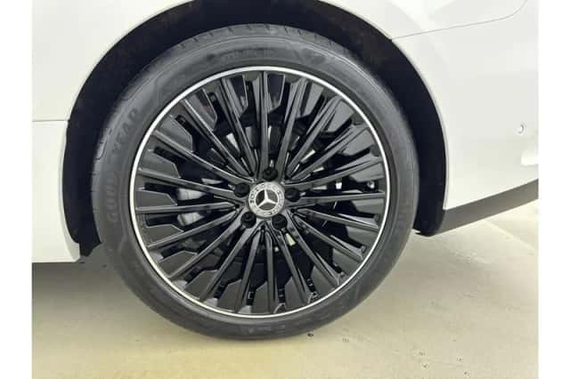 Mercedes-Benz CLE (2025) thumbnail 5
