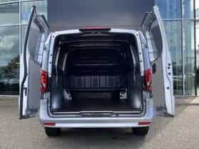Mercedes-Benz Vito (2024) thumbnail 10