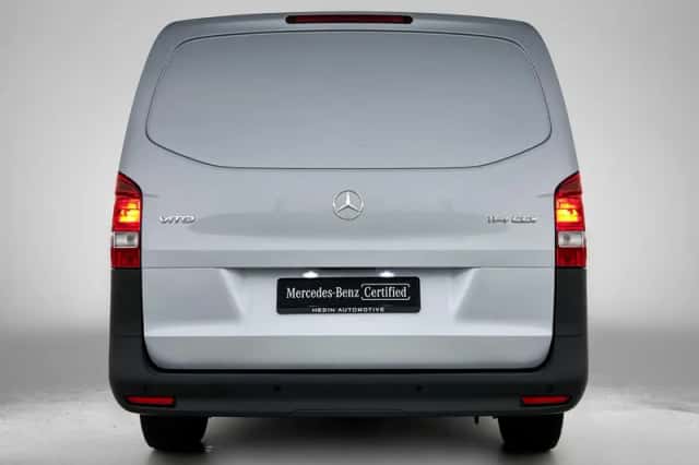 Mercedes-Benz Vito (2024) thumbnail 3