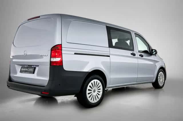 Mercedes-Benz Vito (2024) thumbnail 4