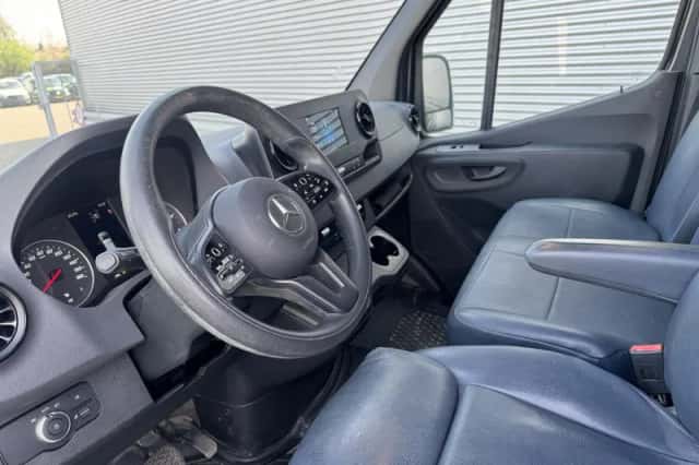 Mercedes-Benz Sprinter (2024) thumbnail 6