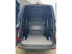 Mercedes-Benz Sprinter (2024) thumbnail 9